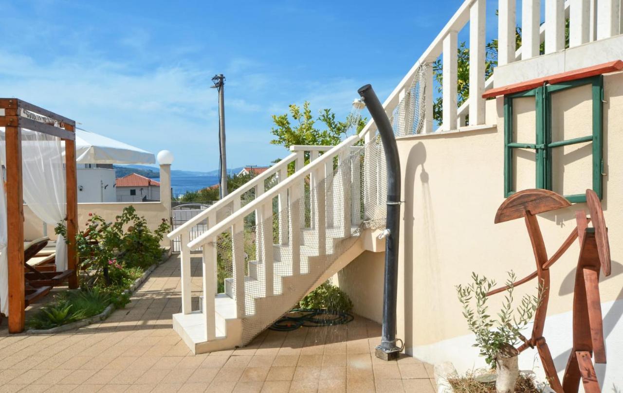 Apartments Santo Trogir - Okrug Gornji מראה חיצוני תמונה