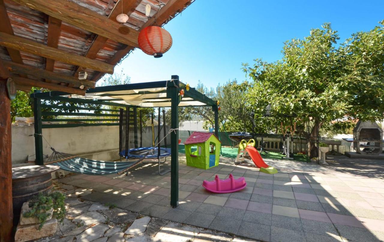 Apartments Santo Trogir - Okrug Gornji מראה חיצוני תמונה