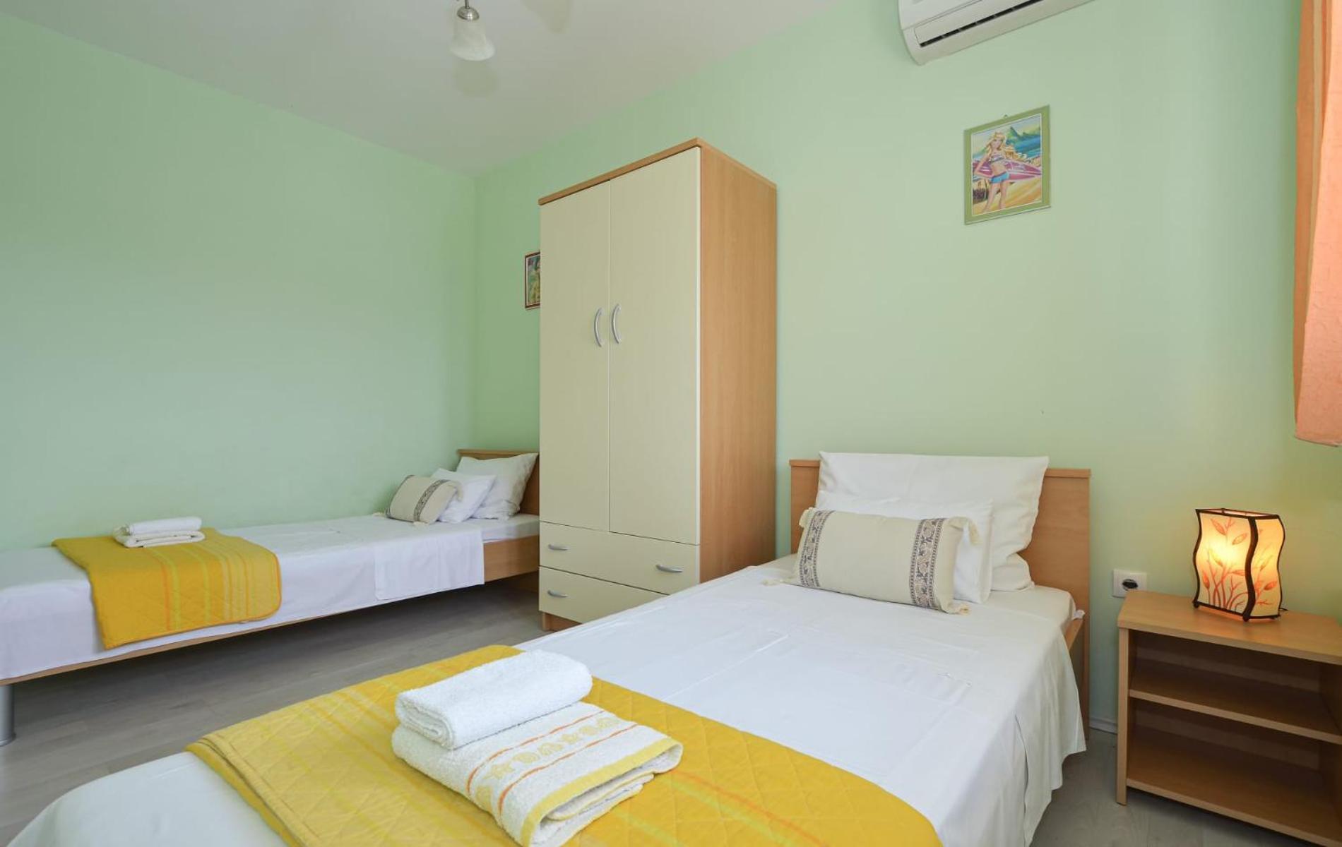 Apartments Santo Trogir - Okrug Gornji מראה חיצוני תמונה